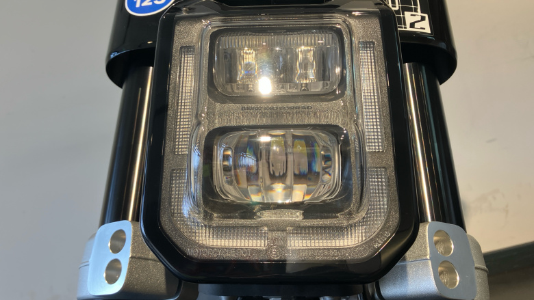 CE02
